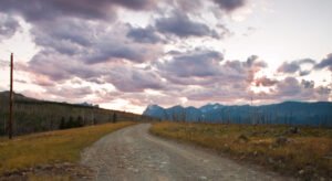 Best Scenic Drives in Montana (The Ones Locals Actually Drive)